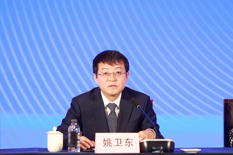董事長.jpg